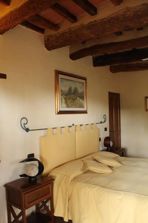 Agriturismo Il Castagnolino Villa San Gimignano Luaran gambar